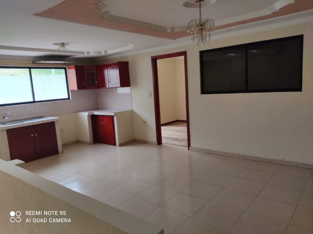 b5a8369c-6078-40e0-a3fc-29d82d4a4c10