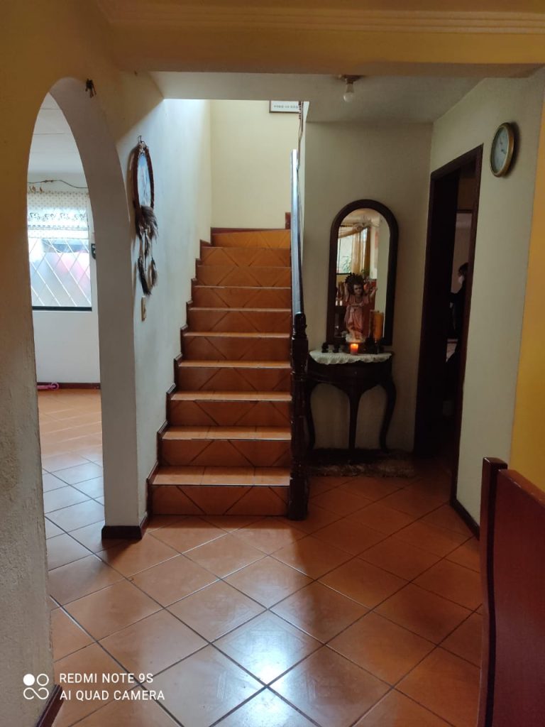 c5910119-4b88-425a-8d8b-551d2b7fcebe