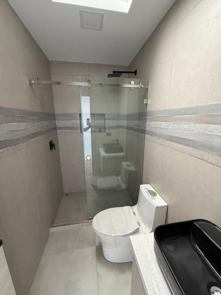 CASA BELLA-MASTER-BAÑO-2