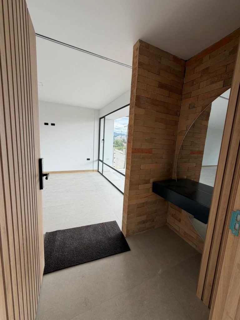 p3175-misicata-emov-12